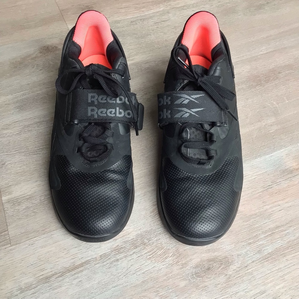 Reebok Black Legacy Lifter 2 men’s size 9